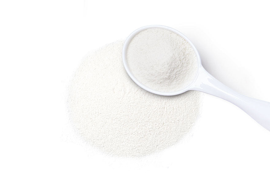 Kollagen Skin Improver pulver och förpackning med 30 sticks á 2,5 g, för förbättrad hudelasticitet och minskade rynkor.